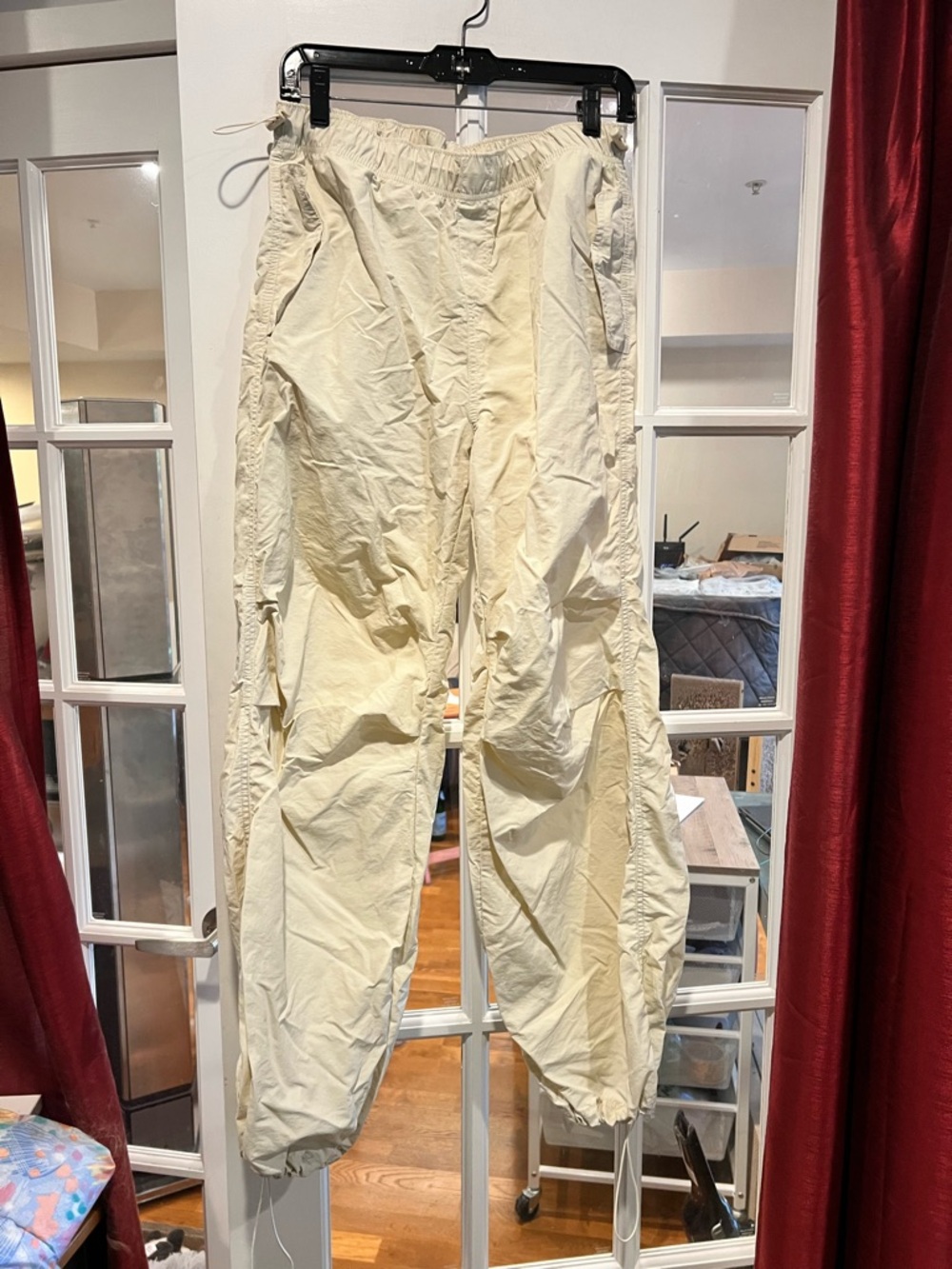 Love Tree Cream Elastic-Waist Pull-On Pants